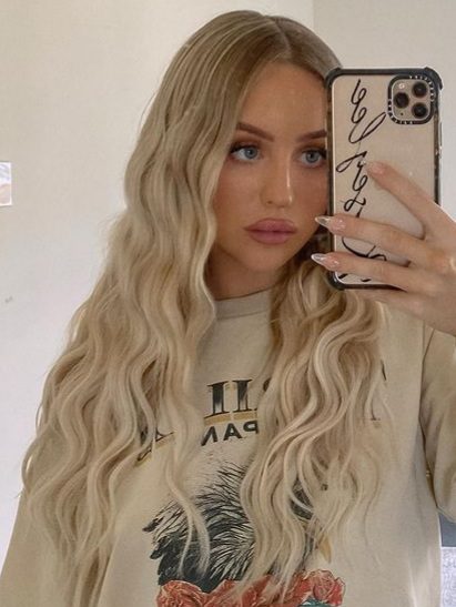 Long Summer Haircuts: 26. Mermaid Waves by @kaseymacpherson_. Click here for more summer haircut ideas!