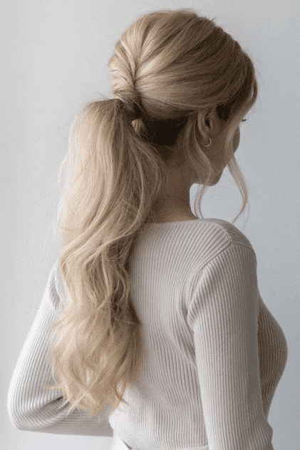 Credits to Alex Gaboury on Pinterest.  Click here to learn more on how to channel the old money hairstyles!