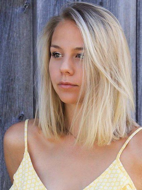 Medium Summer Haircuts: 14. Clavicut  by @laraaweber. Click here for more summer haircut ideas!